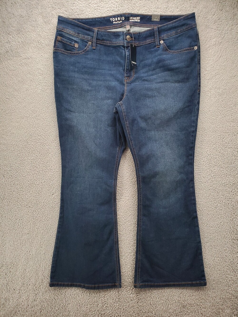 Torrid Luxe Slim Bootcut Jeans Womens 18 Short Super Stretch Mid Rise NWT
